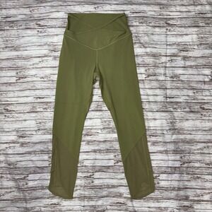 Lululemon Olive Green Leggings, Semi Capri Style Leggings Size 4‎ - Excellent